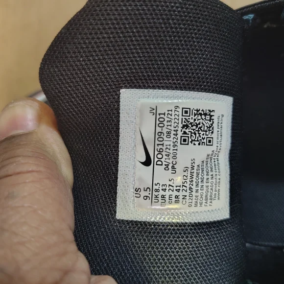 Nike Men's Black Denim Sneakers with Leather,Teal and Rust Accents - Picture 4 of 7